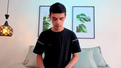 criss online show from 11/24/25, 08:08