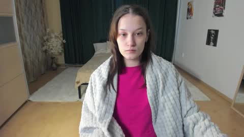 krisdoeil online show from 02/10/26, 02:04