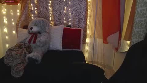 Snapshot of krishnaveni435486 chatting on 12/22/25, 12:57 Krish online show from 12/22/25, 12:57