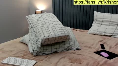 Snapshot of krishort chatting on 12/17/24, 02:11 krishort online show from 12/17/24, 02:11