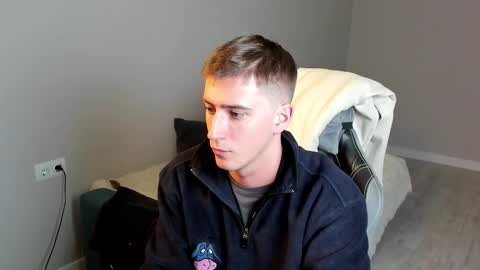 Snapshot of krishort chatting on 03/01/25, 08:21 krishort online show from 03/01/25, 08:21