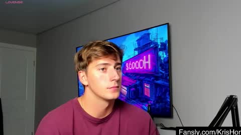 Snapshot of krishort chatting on 09/21/25, 01:13 krishort online show from 09/21/25, 01:13