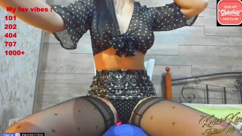 KrisiFollow me  Thumb UP  online show from 01/03/25, 03:49