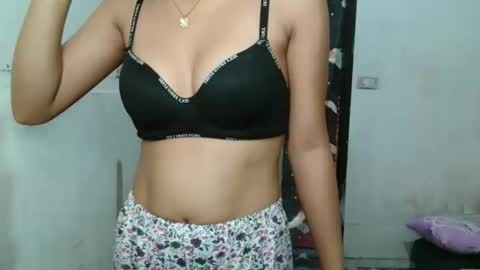 Snapshot of krisloversweet1 chatting on 02/19/26, 05:14 Kris online show from 02/19/26, 05:14