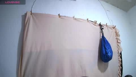 krissone online show from 03/17/26, 09:18