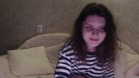 krissvoss online show from 12/19/25, 09:11