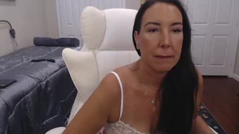 Krissy online show from 07/12/26, 12:51
