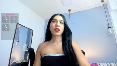 Snapshot of kristall_swan chatting on 02/10/26, 01:37 Kristall online show from 02/10/26, 01:37