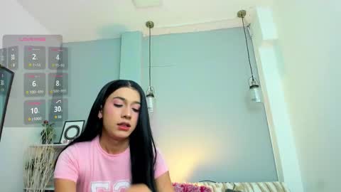 Snapshot of kristall_swan chatting on 02/26/26, 01:43 Kristall online show from 02/26/26, 01:43