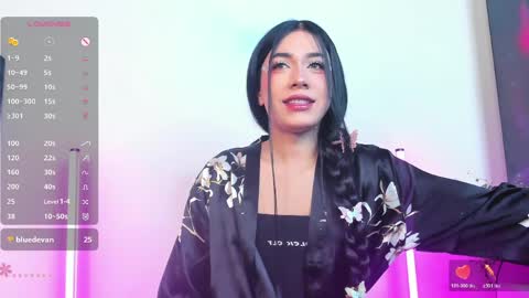 Snapshot of kristall_swan chatting on 05/15/26, 07:54 Kristall online show from 05/15/26, 07:54