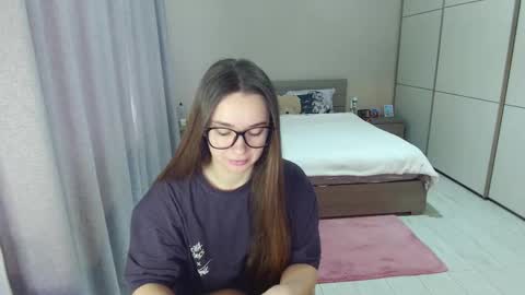 twitter    Annemarye 23 online show from 01/06/26, 09:24