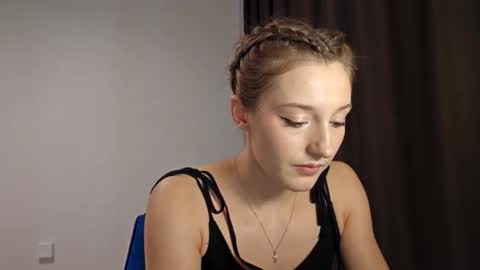 Snapshot of kristandaty chatting on 02/09/26, 11:47 kristandaty online show from 02/09/26, 11:47