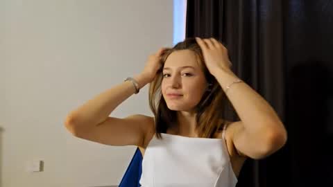 Snapshot of kristandaty chatting on 02/19/26, 08:10 kristandaty online show from 02/19/26, 08:10