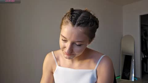 Snapshot of kristandaty chatting on 03/02/26, 10:33 kristandaty online show from 03/02/26, 10:33