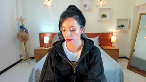 Sophia online show from 01/15/25, 08:26