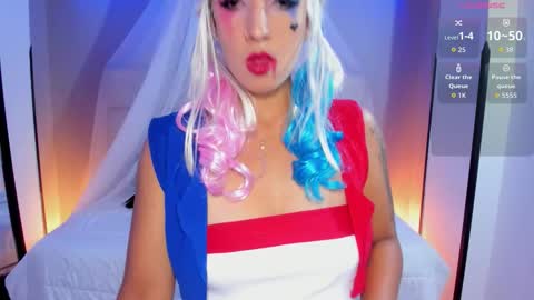 Kristen online show from 11/18/25, 04:55