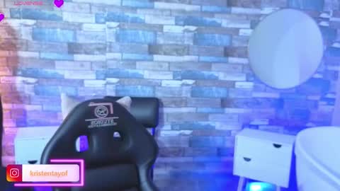 kristen_tay online show from 02/09/26, 03:21