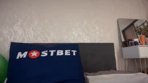 KristenFlame online show from 01/12/25, 12:55