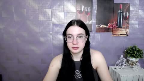 Kristen online show from 11/14/25, 08:24