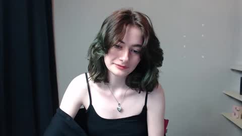 Snapshot of kristi_nas chatting on 01/07/25, 10:22 Kristina online show from 01/07/25, 10:22