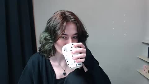 Snapshot of kristi_nas chatting on 01/07/25, 01:24 Kristina online show from 01/07/25, 01:24
