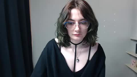 Snapshot of kristi_nas chatting on 01/10/25, 10:17 Kristina online show from 01/10/25, 10:17
