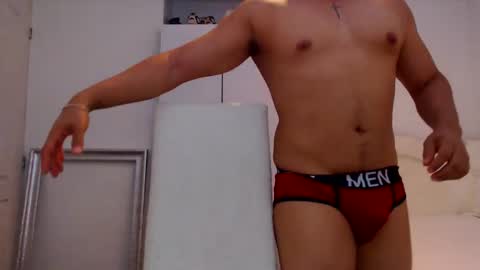 Kristian Mendoza online show from 10/14/25, 09:48