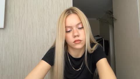 Snapshot of kristifelicien chatting on 07/10/26, 05:12 Blake online show from 07/10/26, 05:12