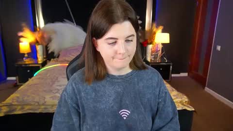 kristifoxy online show from 06/25/26, 12:53