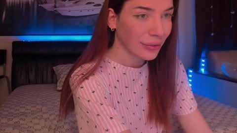 Snapshot of kristina_angel1 chatting on 10/03/25, 10:29 polya online show from 10/03/25, 10:29