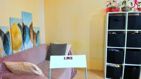 Christina online show from 10/13/25, 08:03