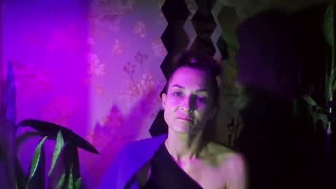 Snapshot of kristinagold44 chatting on 12/29/24, 10:14 Kristina online show from 12/29/24, 10:14