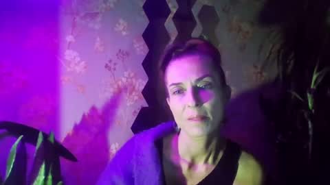 Snapshot of kristinagold44 chatting on 01/07/25, 10:19 Kristina online show from 01/07/25, 10:19