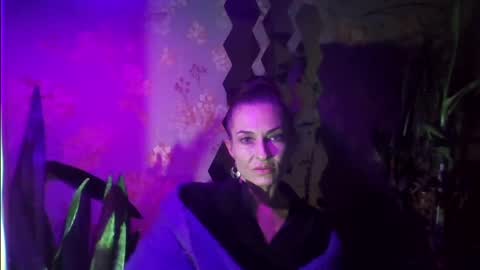 Snapshot of kristinagold44 chatting on 01/15/25, 04:54 Kristina online show from 01/15/25, 04:54