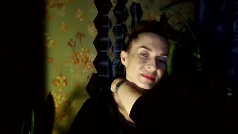 Snapshot of kristinagold44 chatting on 02/12/25, 02:10 Kristina online show from 02/12/25, 02:10