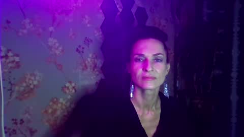 Snapshot of kristinagold44 chatting on 02/28/25, 09:44 Kristina online show from 02/28/25, 09:44