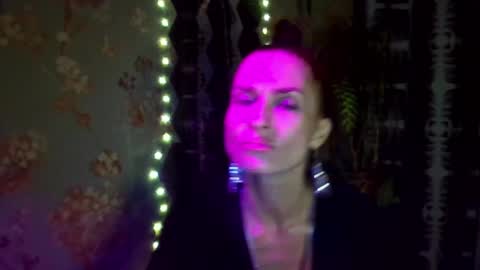 Snapshot of kristinagold44 chatting on 03/03/25, 10:20 Kristina online show from 03/03/25, 10:20