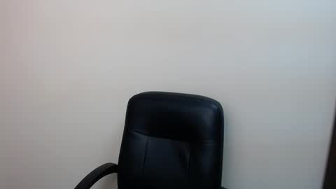 Snapshot of kristinahech_ chatting on 12/02/25, 07:57 Kristi online show from 12/02/25, 07:57