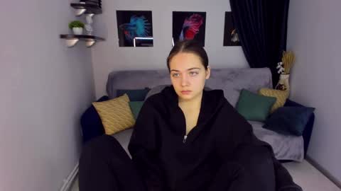 Kristina online show from 12/24/24, 04:22