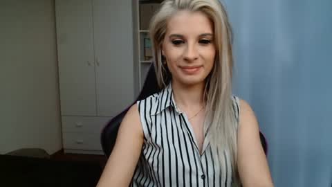 Snapshot of kristineamore chatting on 06/09/26, 02:28 KristineAmore online show from 06/09/26, 02:28