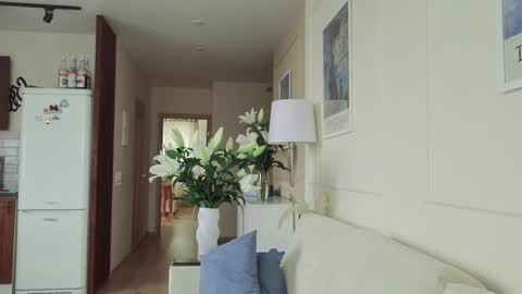 Kristi online show from 04/10/26, 05:12