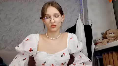 Erin online show from 04/20/26, 04:54