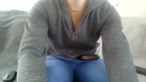 kristoffer220 online show from 12/15/25, 01:04