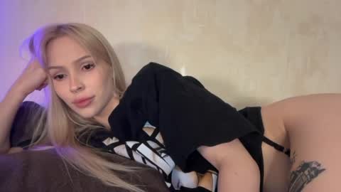 Kristy and Alice online show from 04/10/26, 11:42