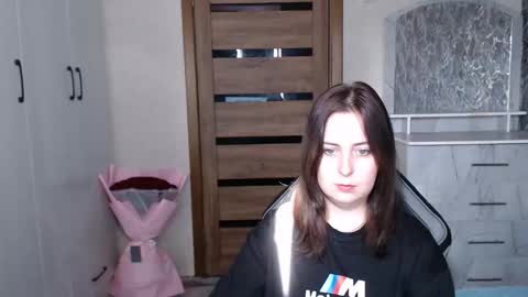 Kristy online show from 11/07/25, 06:46