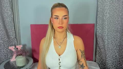 KristyFlowers online show from 02/15/26, 07:51