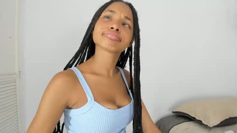 Snapshot of kristyl_paez chatting on 05/22/26, 08:14 Cristina online show from 05/22/26, 08:14