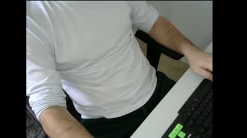 Snapshot of krocr_iras chatting on 12/15/24, 04:59 Lucas Edu online show from 12/15/24, 04:59