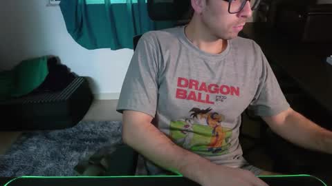 Snapshot of krocr_iras chatting on 11/01/25, 05:15 Lucas Edu online show from 11/01/25, 05:15