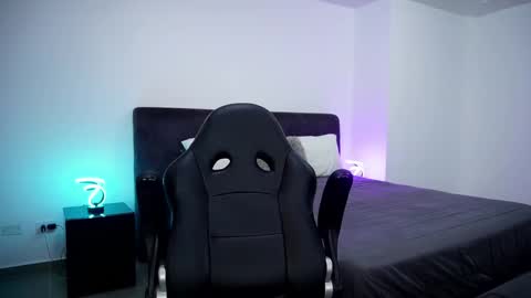 Snapshot of krops_ chatting on 03/06/25, 09:58 KROPS online show from 03/06/25, 09:58